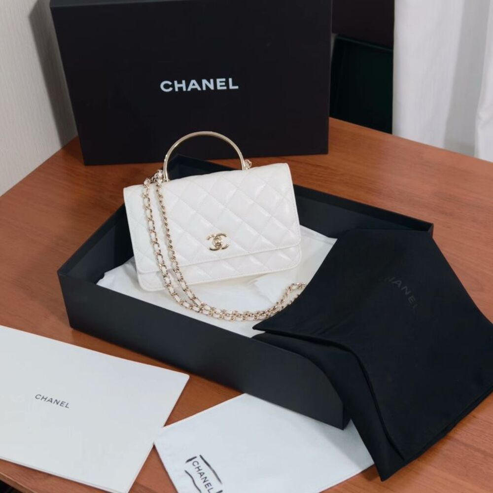 Chanel Women Pre-Loved Bag Very Good Condition